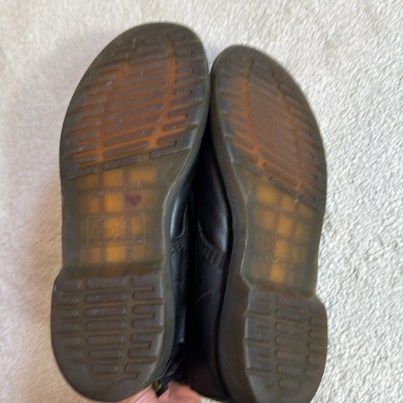 EUC Dr. Doc Martens Black Leather Boots - Picture 7 of 8